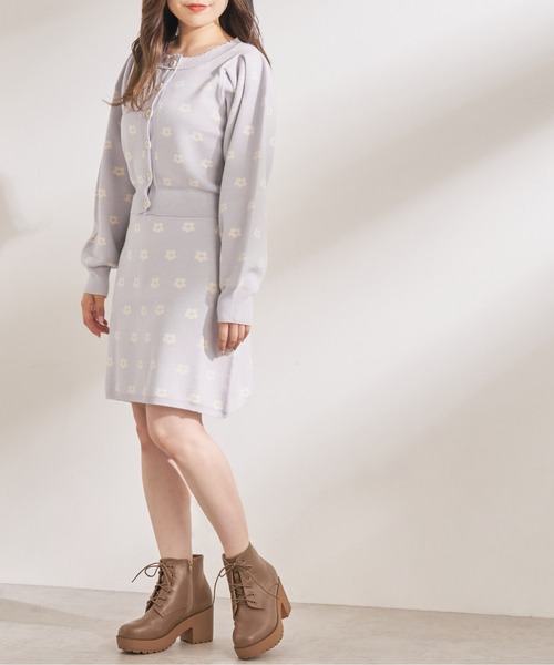 OLIVE des OLIVE（オリーブデオリーブ）の「テクなしでしゃれ感高まる。花ジャガードニットアップ（ワンピース・レディース・ブラック/ラベンダー/アイボリー/ベージュ/ピンク/スミクロ・FREE）」の12枚目の写真