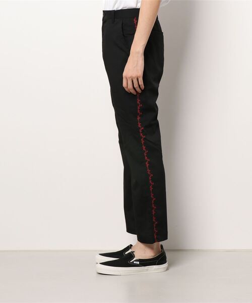 SPINNS(スピンズ)の「【FUVA / フーヴァ】サイド刺繍デザイン フレアパンツ(スラックス・メンズ・ブラック・ONESIZE)」の12枚目の写真