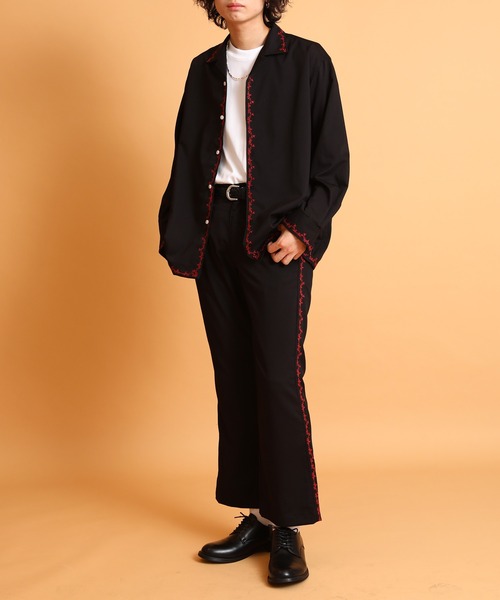 SPINNS(スピンズ)の「【FUVA / フーヴァ】サイド刺繍デザイン フレアパンツ(スラックス・メンズ・ブラック・ONESIZE)」の6枚目の写真