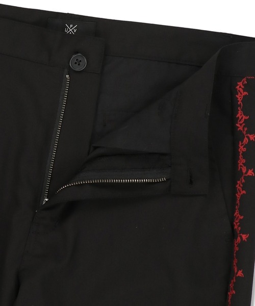 SPINNS(スピンズ)の「【FUVA / フーヴァ】サイド刺繍デザイン フレアパンツ(スラックス・メンズ・ブラック・ONESIZE)」の17枚目の写真