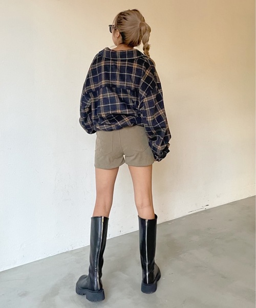 SHAGGIE（シャギー）の「ミニコーデュロイショートパンツ（その他パンツ・レディース・ブラック/ベージュ/グレー・SMALL/MEDIUM）」の14枚目の写真