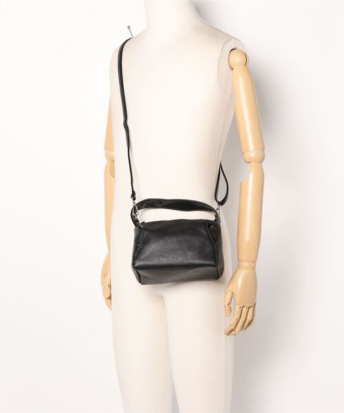 Opinion korean town（オピニオン コリアン タウン）の「Square 2way hand bag（ハンドバッグ・レディース・ホワイト/ブラック/ベージュ・FREE）」の6枚目の写真