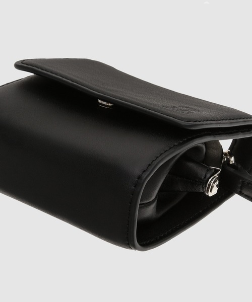 Simone Rocha(シモーネロシャ)の「FLAP WRISTLET BAG WITH CROSSBODY STRAP(ショルダーバッグ・レディース・ブラック系その他・ONESIZE)」の6枚目の写真