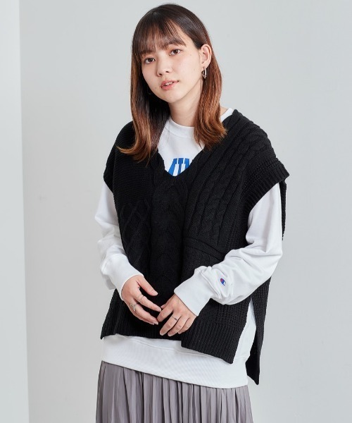 cepo(セポ)の「パッチワークケーブル スリットベスト(ベスト・レディース・ブラック/オフホワイト/グレー・M)」の7枚目の写真