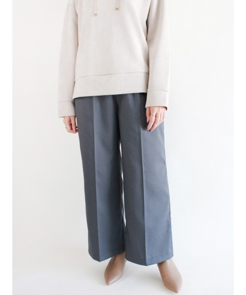 Te chichi(テチチ)の「千鳥チェックタックワイドパンツ(その他パンツ・レディース・オフホワイト/ブルー・SMALL/MEDIUM)」の1枚目の写真