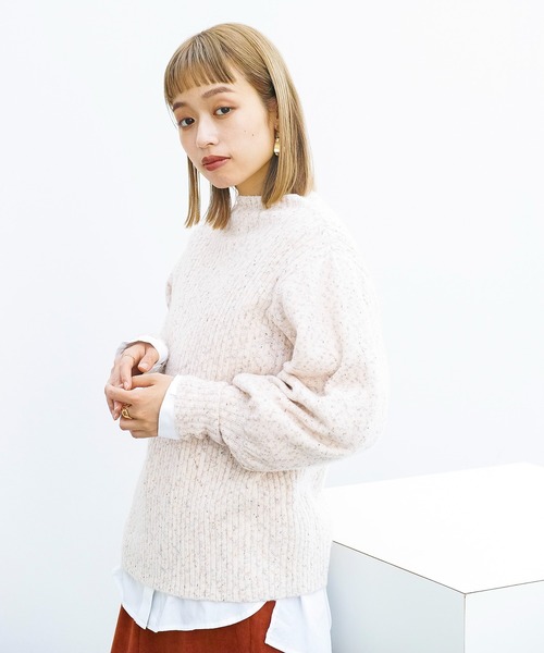ENNEA(エンネア)の「【2021AW】メランジネップヤーン・ボリューム袖ハイネックふわふわ5Gニット(ニット/セーター・レディース・ライトグレー/ベージュ/オフホワイト・M)」の1枚目の写真