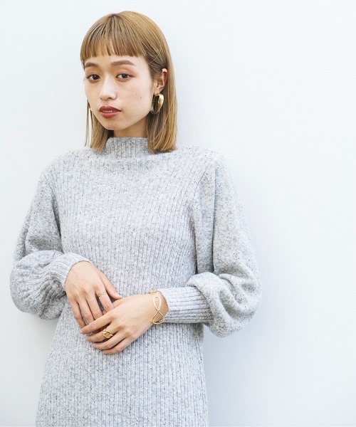 ENNEA(エンネア)の「【2021AW】メランジネップヤーン・ボリューム袖ハイネックふわふわ5Gニット(ニット/セーター・レディース・ライトグレー/ベージュ/オフホワイト・M)」の22枚目の写真