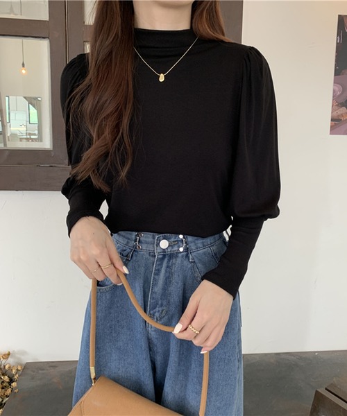 me+em select(ミームセレクト)の「【 6色展開 】裏起毛ギャザーパフ袖ロングカフストップス(Tシャツ/カットソー・レディース・ホワイト/ブラック/ブラウン/グレー/モカ/キャメル・FREE)」の15枚目の写真