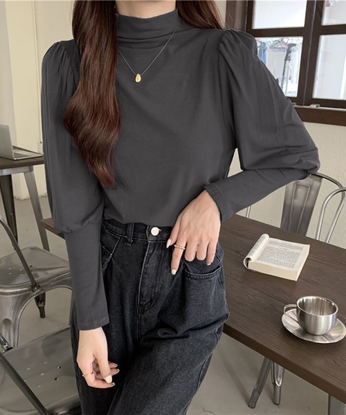 me+em select(ミームセレクト)の「【 6色展開 】裏起毛ギャザーパフ袖ロングカフストップス(Tシャツ/カットソー・レディース・ホワイト/ブラック/ブラウン/グレー/モカ/キャメル・FREE)」の20枚目の写真