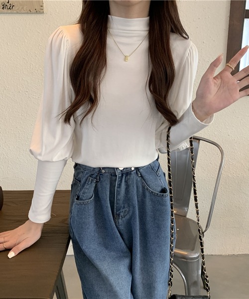 me+em select(ミームセレクト)の「【 6色展開 】裏起毛ギャザーパフ袖ロングカフストップス(Tシャツ/カットソー・レディース・ホワイト/ブラック/ブラウン/グレー/モカ/キャメル・FREE)」の7枚目の写真