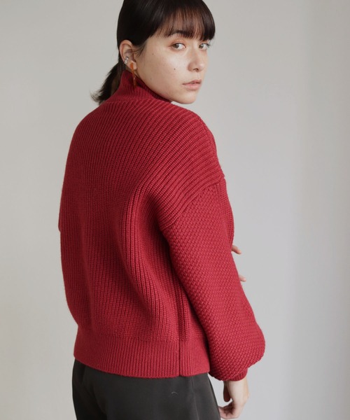 HER CLOSET(ハークローゼット)の「【shemoshelly】WEB限定バルキーケーブルハイネックニット(ニット/セーター・レディース・レッド/カーキ/ブルー/アイボリー/マスタード・M)」の5枚目の写真