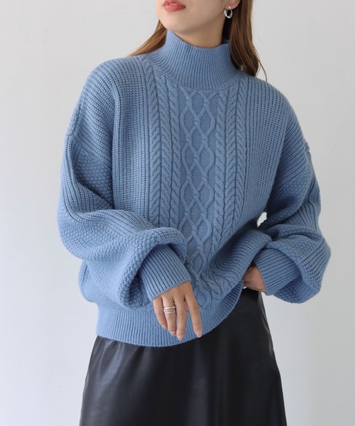 HER CLOSET(ハークローゼット)の「【shemoshelly】WEB限定バルキーケーブルハイネックニット(ニット/セーター・レディース・レッド/カーキ/ブルー/アイボリー/マスタード・M)」の3枚目の写真