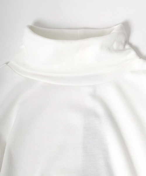 Salong hameu（サロン ハミュー）の「スムースカットソー タートルネック・ハイネック 長袖Tシャツ/無地トップス/ロンT メンズ レディース（Tシャツ/カットソー・メンズ・ホワイト/ブラック/ホワイト系その他/ブラック系その他/グレイッシュベージュ/ベージュ系その他・LL/M/L）」の17枚目の写真