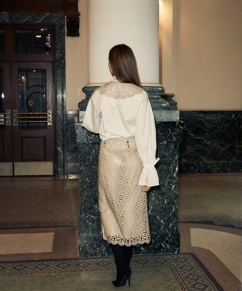 EIMY ISTOIRE(エイミーイストワール)の「パンチングレザースリムスカート(スカート・レディース・ブラック/アイボリー・SMALL/MEDIUM)」の18枚目の写真