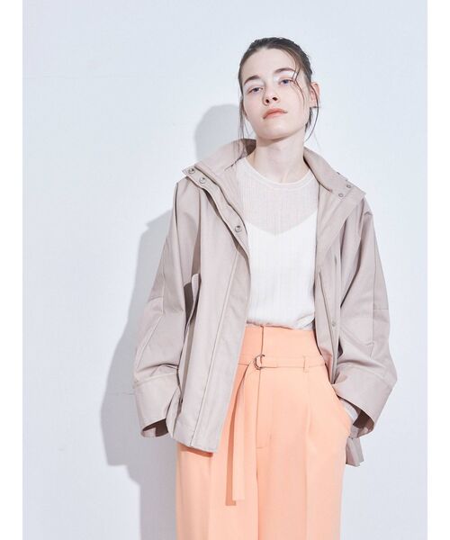 ELENDEEK（エレンディーク）の「オーバーサイズテントコート（ナイロンジャケット・レディース・ベージュ/ブラック・FREE）」の11枚目の写真