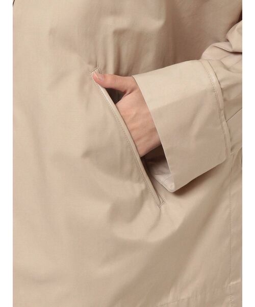 ELENDEEK（エレンディーク）の「オーバーサイズテントコート（ナイロンジャケット・レディース・ベージュ/ブラック・FREE）」の18枚目の写真