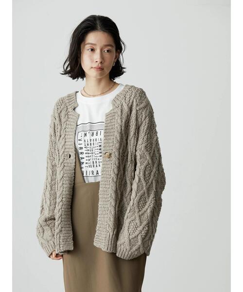 AMERICAN HOLIC（アメリカンホリック）の「ローゲージケーブルニットカーディガン（カーディガン/ボレロ・レディース・アイボリー/モカ・M/L）」の4枚目の写真