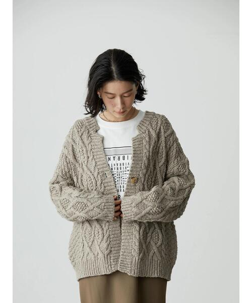 AMERICAN HOLIC（アメリカンホリック）の「ローゲージケーブルニットカーディガン（カーディガン/ボレロ・レディース・アイボリー/モカ・M/L）」の15枚目の写真