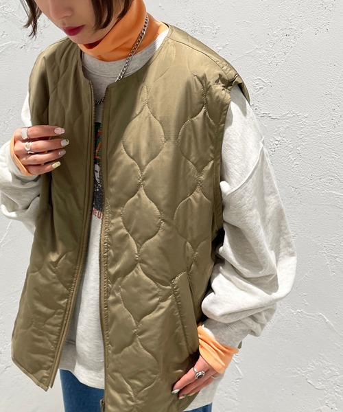 apres jour mignon（アプレジュールミニョン）の「キルティングベスト【ZOZOTOWN限定アイテム】（ベスト・レディース・カーキ/アイボリー/ブラック・フリー/X-LARGE）」の3枚目の写真