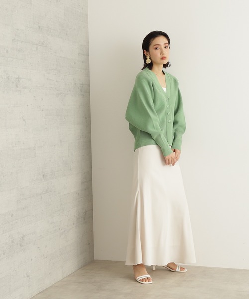 NATURAL BEAUTY BASIC(ナチュラルビューティーベーシック)の「ヴィンテージライクサテンマキシスカート(スカート・レディース・ラベンダー/ベージュ/グリーン・MEDIUM/SMALL)」の5枚目の写真
