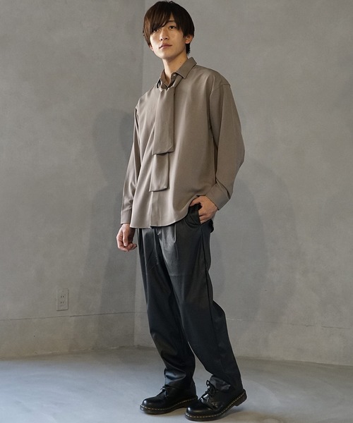 MinoriTY(マイノリティ)の「とろみ素材ボウタイシャツ(シャツ/ブラウス・メンズ・ホワイト/ブラック/グレー/ブルー・M/L)」の12枚目の写真