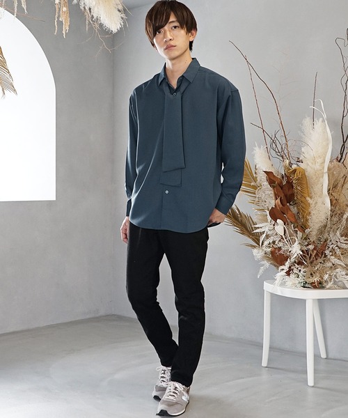 MinoriTY(マイノリティ)の「とろみ素材ボウタイシャツ(シャツ/ブラウス・メンズ・ホワイト/ブラック/グレー/ブルー・M/L)」の18枚目の写真