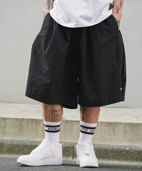 Subciety(サブサエティ)の「PAISLEY COACH SHORTS(その他パンツ・メンズ・ブラック/ブルー・MEDIUM/LARGE/X-LARGE)」の11枚目の写真