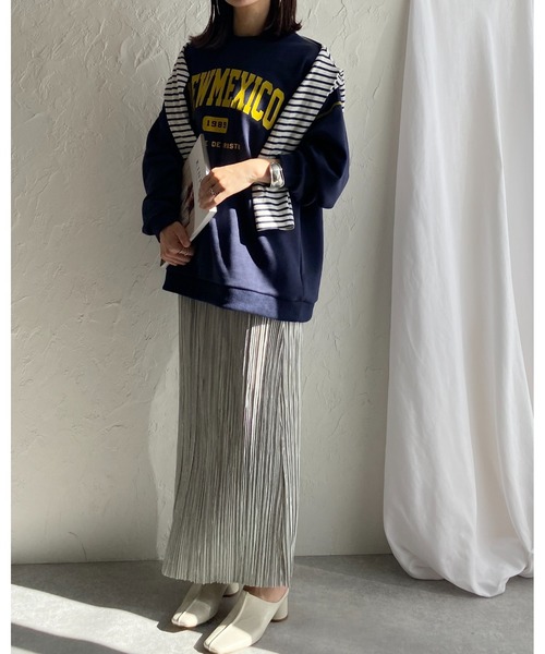 She's Closet(シーズクローゼット)の「裏毛ビッグシルエットカレッジロゴプリント長袖プルオーバースウェット(スウェット・レディース・グリーン/レッド/グレー/ネイビー・FREE)」の20枚目の写真