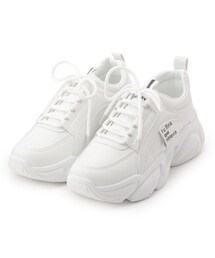 ◆サイドチケット付きロゴ入り厚底スニーカー