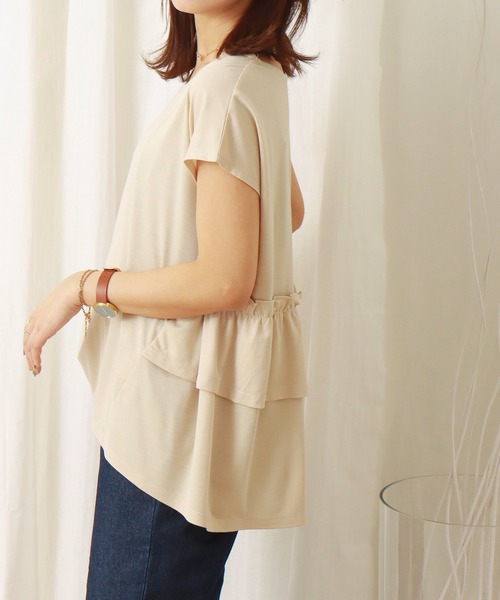 libelle more(リベル モア)の「薄手ポンチ バックフリルプルオーバー(Tシャツ/カットソー・レディース・ブラック/ベージュ/オフホワイト・M/L)」の3枚目の写真
