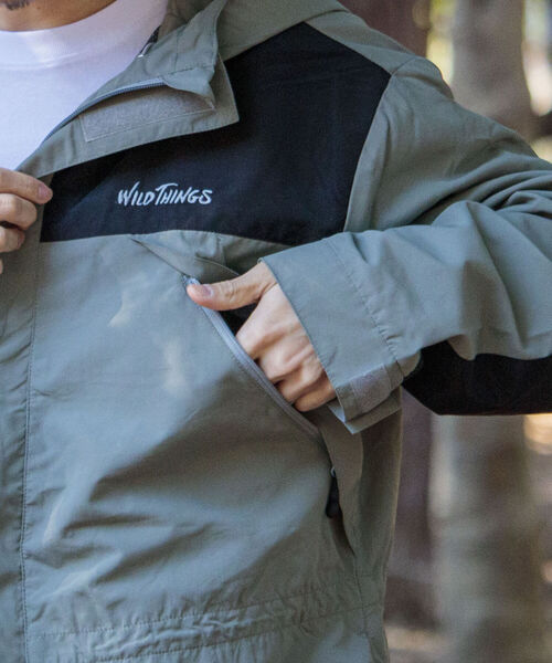 WILD THINGS（ワイルドシングス）の「【WILDTHINGS/ワイルドシングス】SUPPLEX NYLON CHAMOMIX JACKET シャモニージャケット マウンテンパーカー（マウンテンパーカー・メンズ・グレー/ブラック・X-LARGE/LARGE）」の6枚目の写真