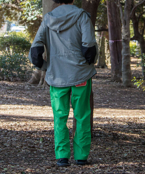 WILD THINGS（ワイルドシングス）の「【WILDTHINGS/ワイルドシングス】SUPPLEX NYLON CHAMOMIX JACKET シャモニージャケット マウンテンパーカー（マウンテンパーカー・メンズ・グレー/ブラック・X-LARGE/LARGE）」の14枚目の写真