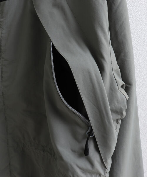 WILD THINGS（ワイルドシングス）の「【WILDTHINGS/ワイルドシングス】SUPPLEX NYLON CHAMOMIX JACKET シャモニージャケット マウンテンパーカー（マウンテンパーカー・メンズ・グレー/ブラック・X-LARGE/LARGE）」の16枚目の写真