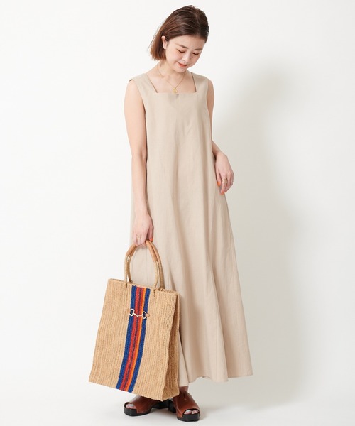 U by SPICK&SPAN(ユーバイスピックアンドスパン)の「スクエアネック リネンドレス(ワンピース・レディース・ブラック/ベージュ・38/36)」の8枚目の写真