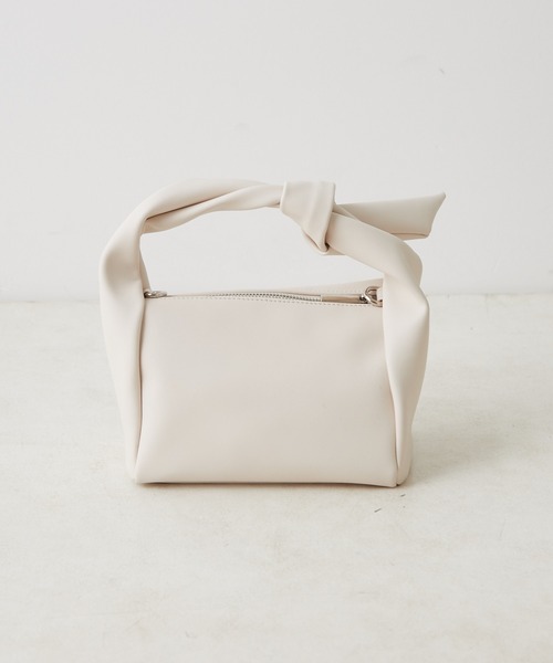 Chico（チコ）の「ねじりハンドルスクエアBAG（ハンドバッグ・レディース・アイボリー/ブラック/ピンク・FREE）」の18枚目の写真