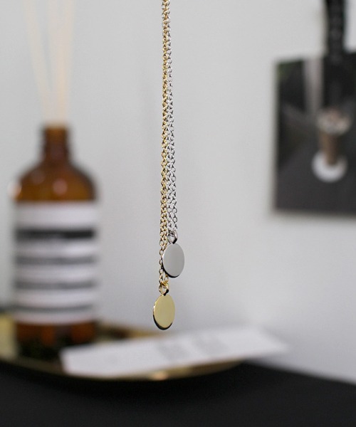 Geel（ギール）の「Geel/Silver925 プレーンサークルプレートネックレス（ネックレス・レディース・シルバー/ゴールド・FREE）」の5枚目の写真