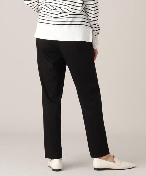 UNTITLED（アンタイトル）の「◆【通勤】ストレッチサテン テーパードパンツ＜洗える＞（その他パンツ・レディース・ライトブルー/ブラック/ライトベージュ/カーキ・44/46/48/42/00/01/02/03/04）」の9枚目の写真