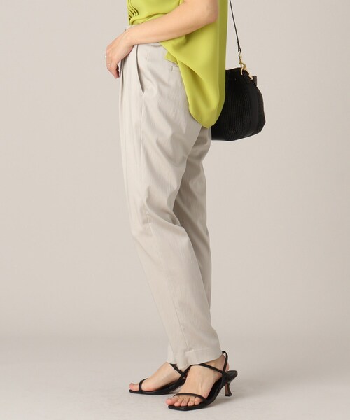 UNTITLED（アンタイトル）の「◆【通勤】ストレッチサテン テーパードパンツ＜洗える＞（その他パンツ・レディース・ライトブルー/ブラック/ライトベージュ/カーキ・44/46/48/42/00/01/02/03/04）」の10枚目の写真