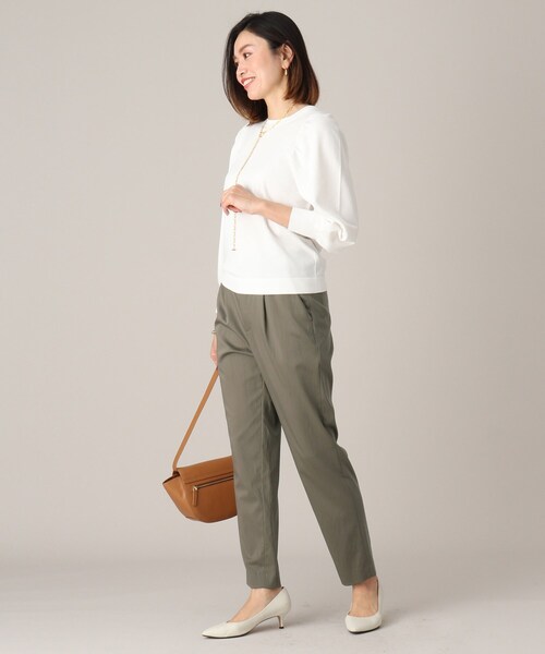 UNTITLED（アンタイトル）の「◆【通勤】ストレッチサテン テーパードパンツ＜洗える＞（その他パンツ・レディース・ライトブルー/ブラック/ライトベージュ/カーキ・44/46/48/42/00/01/02/03/04）」の7枚目の写真