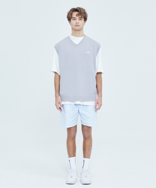 FCMM(エフシーエムエム)の「CLUB TEAM KINT VEST/クラブチームニットベスト(ベスト・メンズ・ネイビー/ブラック/グレー/ブラウン・MEDIUM/LARGE/X-LARGE)」の21枚目の写真