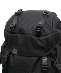 WHITE MOUNTAINEERING（ホワイトマウンテニアリング）の「White