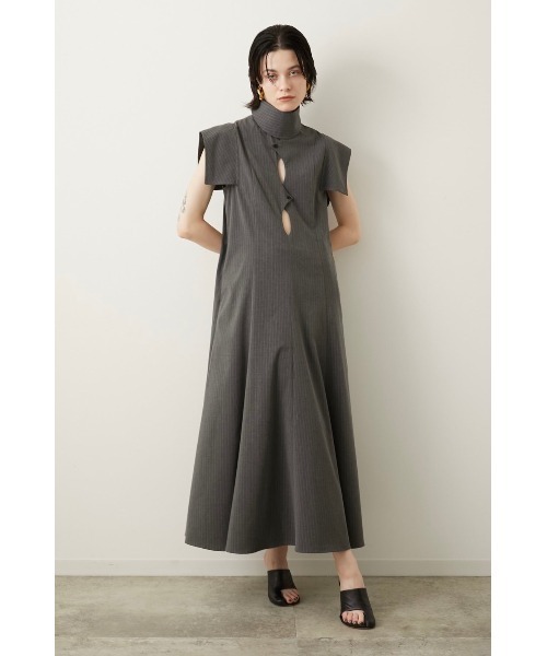 【新品】la peau de gem. ワンピース セール】【LA PEAU DE GEM】 ベロアVネックワンピース