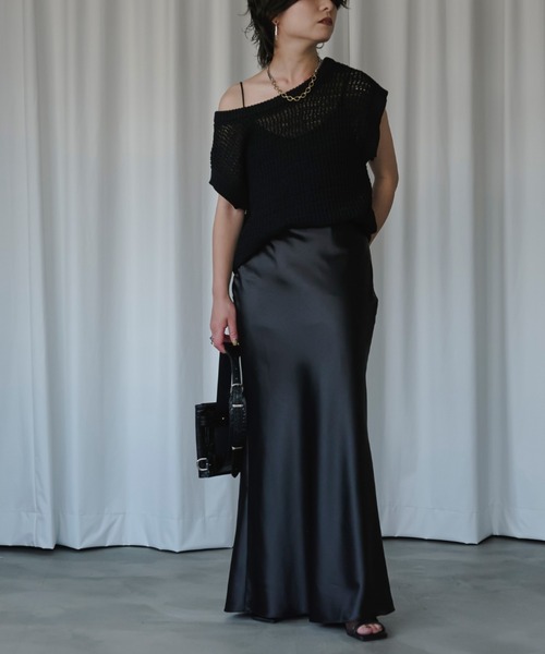 Ezick（エジック）の「Gloss I サテンロングスカート（スカート・レディース・ブラック/アイボリー/ゴールド/オフホワイト/パープル/ダークグレー・FREE）」の8枚目の写真