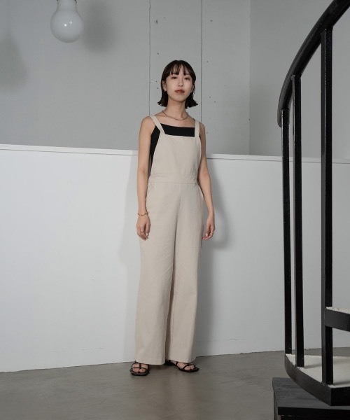 lawgy（ラウジー）の「adjustable simple salopette（サロペット/オーバーオール・レディース・ブラック/アイボリー・FREE）」の9枚目の写真