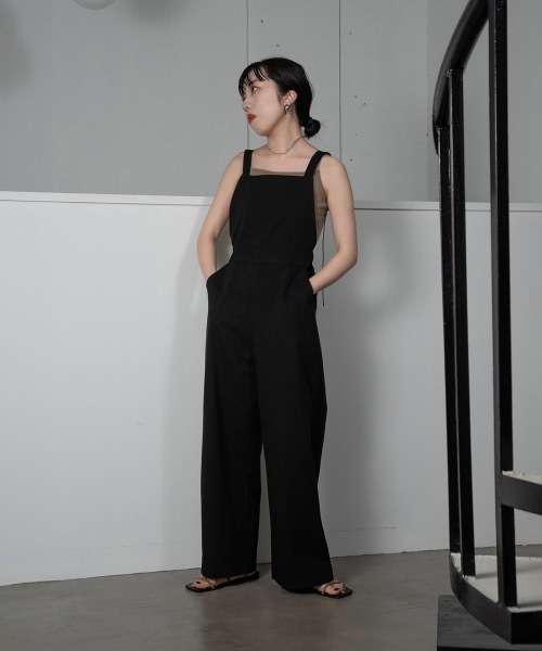 lawgy（ラウジー）の「adjustable simple salopette（サロペット/オーバーオール・レディース・ブラック/アイボリー・FREE）」の5枚目の写真