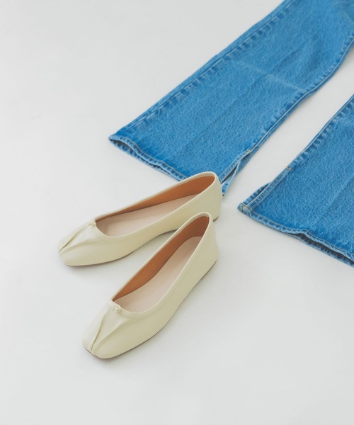 RODE SKO（ロデスコ）の「ギャザーフラットシューズ（バレエシューズ・レディース・ブラック/ブラウン/アイボリー・38/36/37）」の4枚目の写真