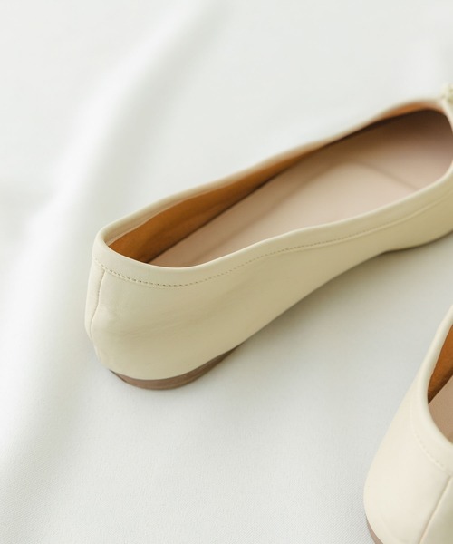 RODE SKO（ロデスコ）の「ギャザーフラットシューズ（バレエシューズ・レディース・ブラック/ブラウン/アイボリー・38/36/37）」の11枚目の写真