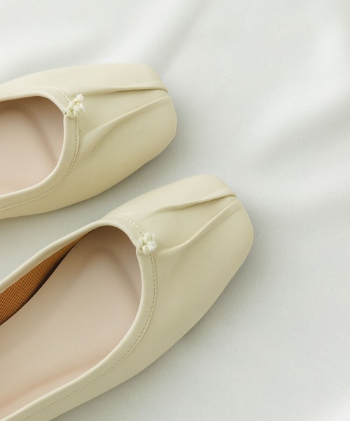 RODE SKO（ロデスコ）の「ギャザーフラットシューズ（バレエシューズ・レディース・ブラック/ブラウン/アイボリー・38/36/37）」の19枚目の写真