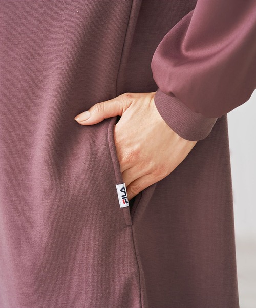 BELLUNA PLUS(ベルーナ)の「FILA 袖切替デザイン裏ファーワンピース(ワンピース・レディース・グレー/ピンク/ブルー・MEDIUM/LARGE/X-LARGE)」の11枚目の写真