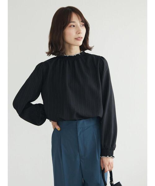 ELENCARE DUE（エレンカーレデュエ）の「・ELENCARE DUE メローハイネックブラウス（シャツ/ブラウス・レディース・グレイッシュベージュ/イエロー/アイボリー/ブラック・FREE）」の6枚目の写真